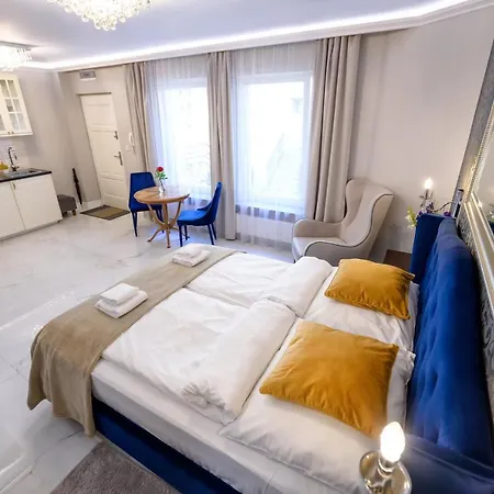 Wrona De Luxe Appartement *